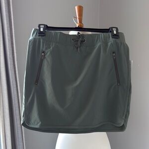 Athleta multicolored mini bubble skirt